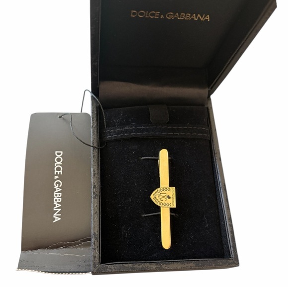 Vintage Dolce & Gabbana MMVII Shield Tie Clip Gold Brass with Box & Tags